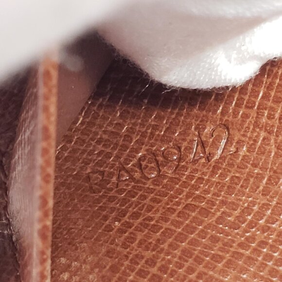 Authentic Louis Vuitton Monogram Canvas Pocket Organizer card wallet 65-121025 - Picture 10 of 10